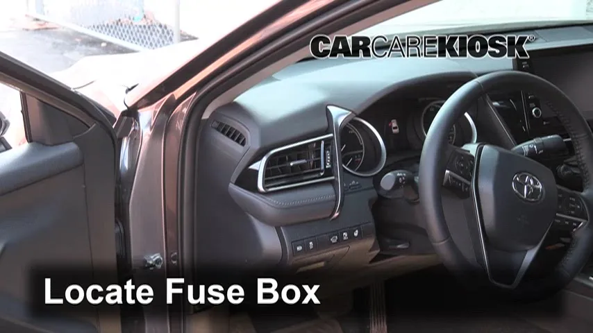 2022 Toyota Camry Hybrid XLE 2.5L 4 Cyl. FHEV Fuse (Interior)